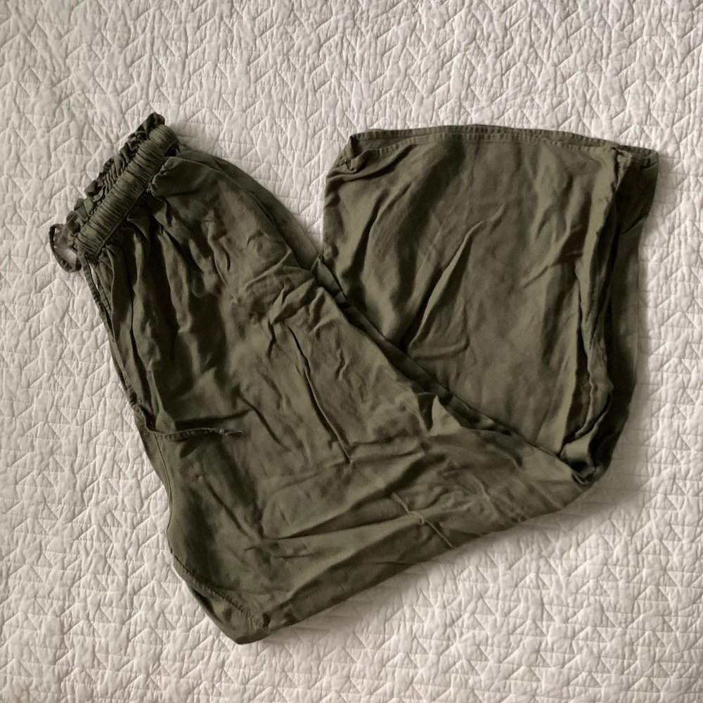 American Eagle High-Waisted Palazzo Pant